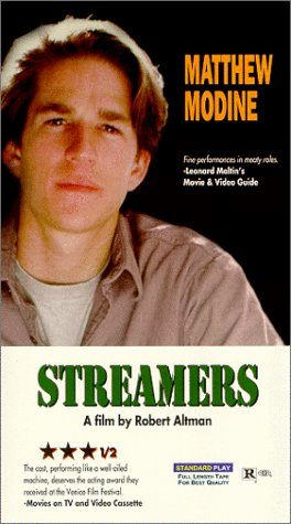 Streamers still 4