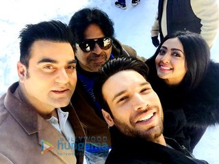 Main Zaroor Aaunga still 1