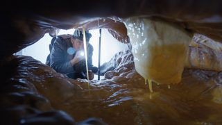 Tremors: A Cold Day in Hell still 5