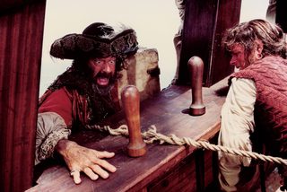 Pirates still 1