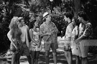 Saved by the Bell: Hawaiian Style still 2