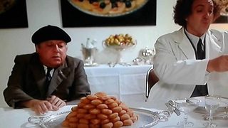 Fantozzi Against the Wind still 8