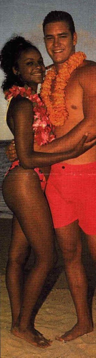 Saved by the Bell: Hawaiian Style still 8