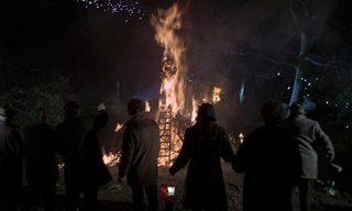 Curse of the Crimson Altar still 4