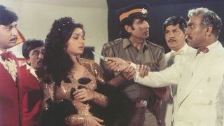 Shahenshah still 8