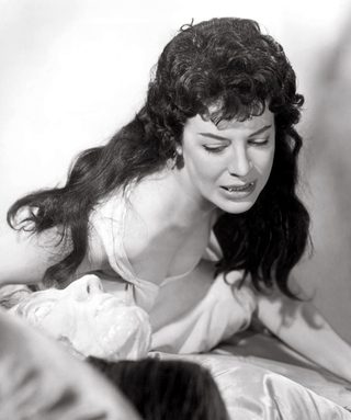 Dracula still 8