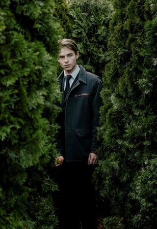 Gates of Paradise still 8