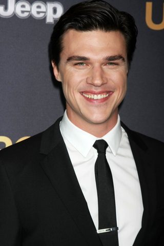 Finn Wittrock, photo 3 of 3
