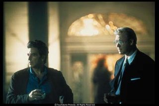The Insider still 3