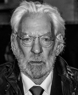 Donald Sutherland, photo 1 of 3
