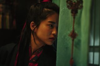 Alienoid still 4