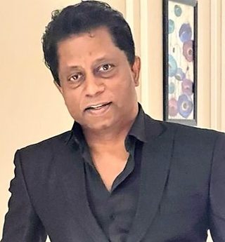 Desi Kattey still 7
