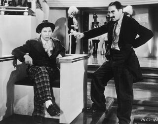 Duck Soup still 5