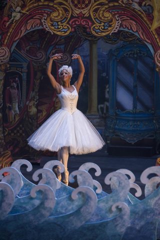 The Nutcracker and the Four Realms still 3