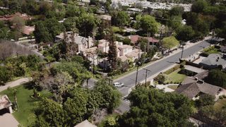 Guest House still 6