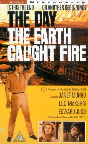 The Day the Earth Caught Fire still 8