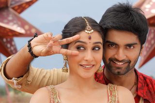 Gemini Ganeshanum Suruli Raajanum still 7