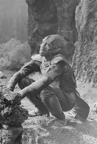 Enemy Mine still 8