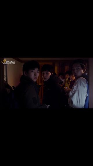 Socialphobia still 4