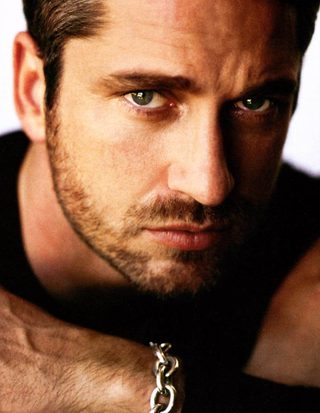 Gerard Butler, photo 1 of 3