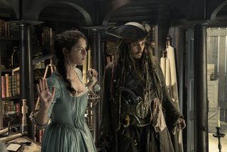 Pirates of the Caribbean: Dead Men Tell No Tales still 2