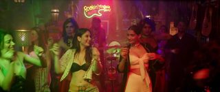 Veere Di Wedding still 4