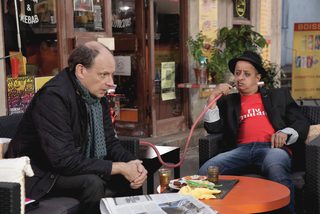 Neuilly sa mère, sa mère ! still 3
