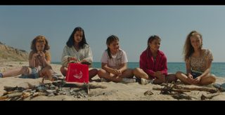 Gizemli Ada Mençuna still 3