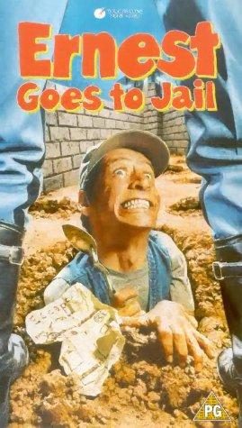 Ernest Goes to Jail still 8