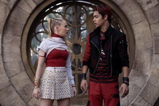 Z-O-M-B-I-E-S 4: Dawn of the Vampires still 3