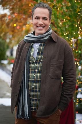 Five Star Christmas still 2