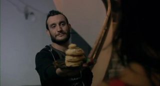 DOS: Μια Ιστορία Αγάπης Απ' Την Ανάποδη still 2