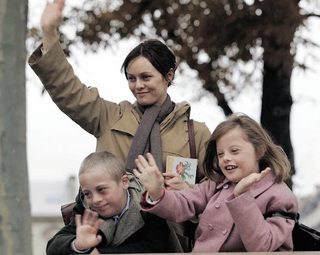 Café de Flore still 8