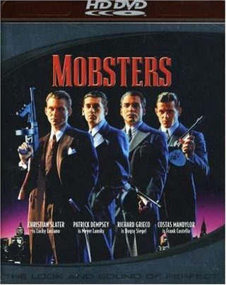 Mobsters still 5