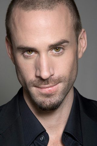 Joseph Fiennes, photo 1 of 3