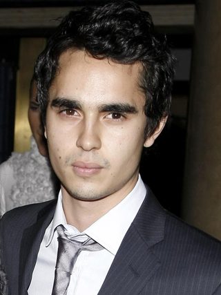 Max Minghella, photo 2 of 3