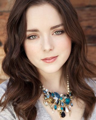 Madison Davenport, photo 2 of 3