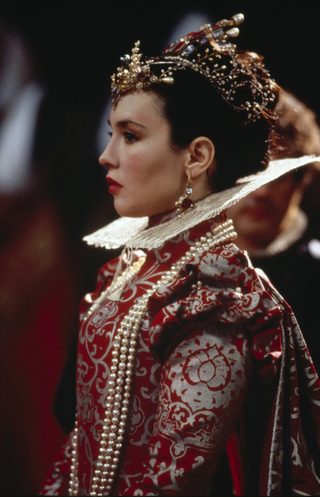 Queen Margot still 5