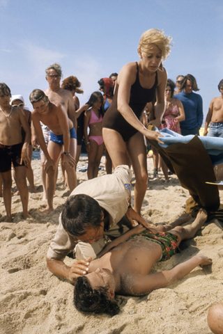 Jaws still 2