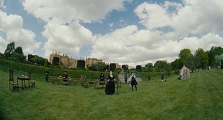 The Favourite still 4