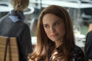 Thor: The Dark World still 2