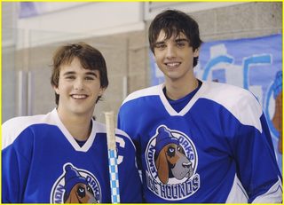 Den Brother still 3