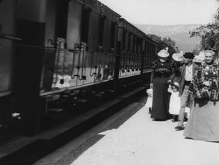 The Arrival of a Train at La Ciotat still 6