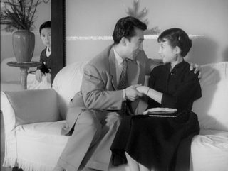 The Woman in the Rumor still 4