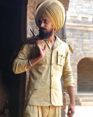 Kesari still 7