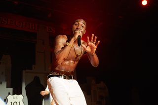 All Eyez on Me still 2