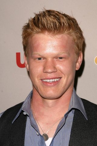 Jesse Plemons, photo 1 of 3
