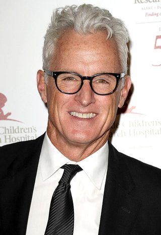 John Slattery, photo 2 of 3