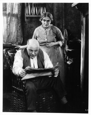The Lodger: A Story of the London Fog still 7