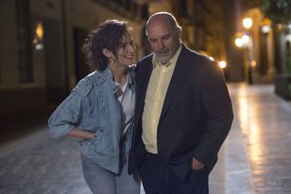 Aline still 4